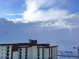 Le Curling B Hotel