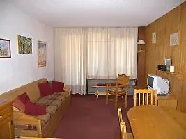 Le Curling B Val Claret