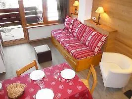 Le Curling B Hotel