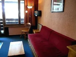 Le Curling B Val Claret