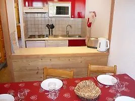 Le Curling B * Val Claret